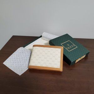 🐈‍⬛SOLD🐈Authentic Vintage Gucci Small Wallet with Control Card in Original Box